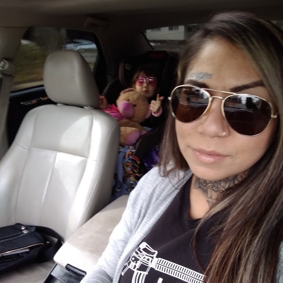 Hola! My name is Lynn!! - Picture 3 of 5